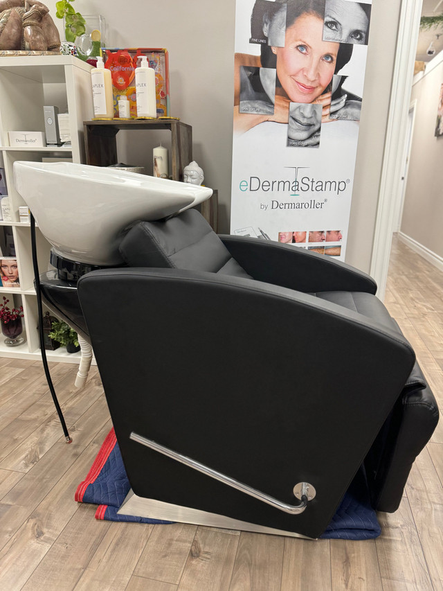 Brand New Unused Hair Salon Chair/Hair Wash Station in Chairs & Recliners in Mississauga / Peel Region - Image 2