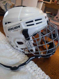 Bauer prodigy yth sz hockey helmet and cage