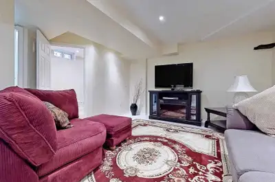 Basement in Brampton for rent , near india bazaar for couple It has shared entrance Shared laundry S...