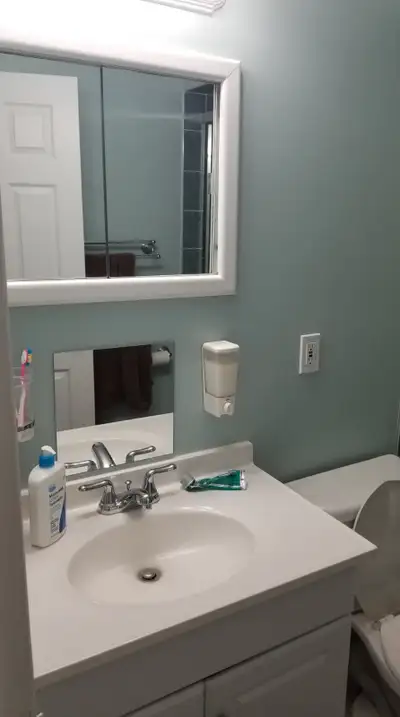 Room For Rent - Hamilton, ON - McMaster University