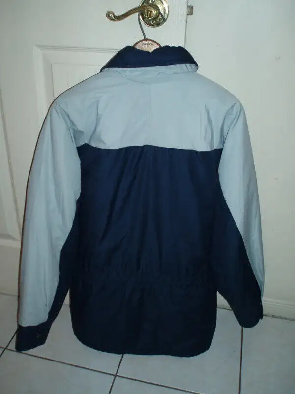 Jackets for Men / Boys & Women / Girls in Multi-item in City of Toronto - Image 5