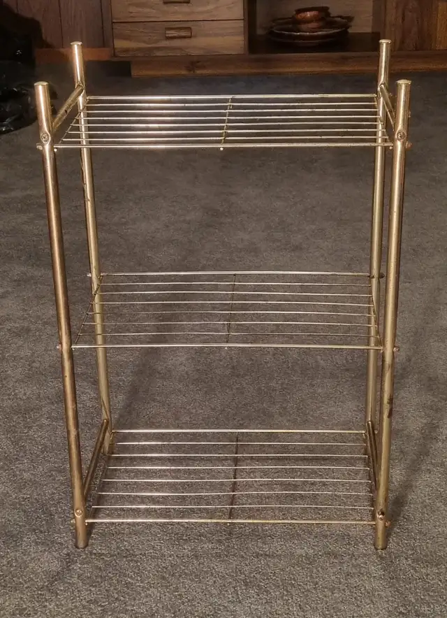 Shoe Rack in Storage & Organization in Brantford - Image 2