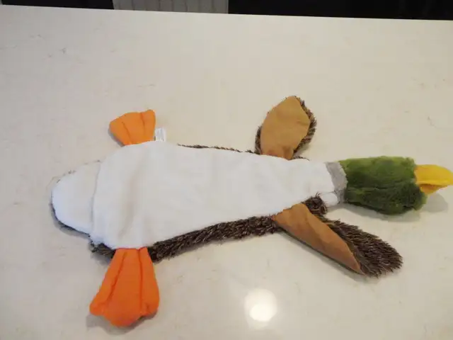 Cute Plush Duck Dog Cat Toy in great shape, stuff with anything in Accessories in Kitchener / Waterloo - Image 4