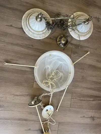 À DONNER – Suspensions / pendants, View more