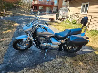 Very clean bike. Only 5200 kms. Includes saddle bags, passenger seat back rest, heated hand grips, c...