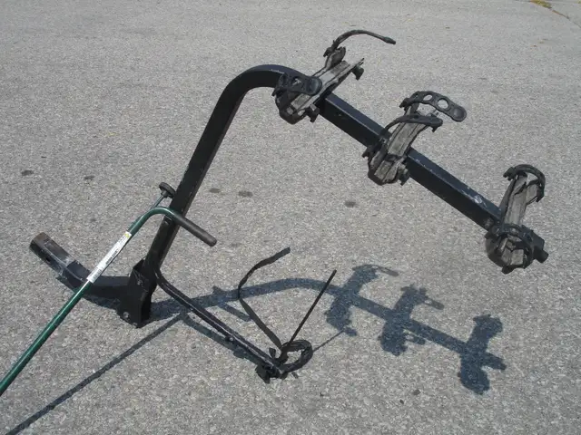 MUST SELL TODAY YAKIMA 3 BIKE RACK CARRIER 1" INSERT $75 CASH! in Other in Mississauga / Peel Region - Image 4