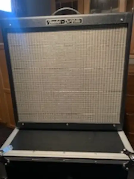 Fender Hot Rod DeVille Amp in Amps & Pedals in Windsor Region - Image 2