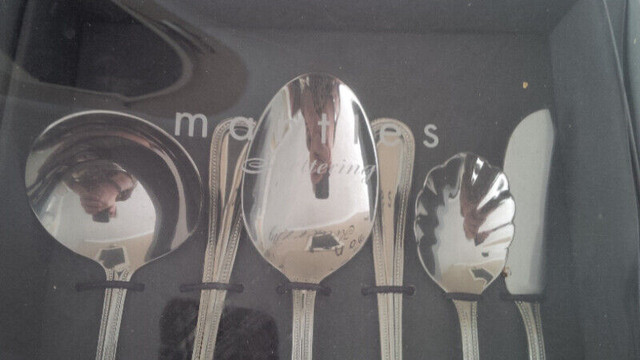 6 Piece Serving Set, 18/10 Finest Stainless Steel in Kitchen & Dining Wares in Stratford - Image 3