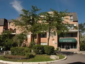 1 bedroom available in a condo townhouse (4 rooms total) @ 100 Mornelle Crt, clean and clear, relaxi...