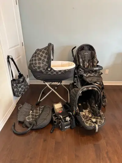 ensemble de poussette Peg perego, View more