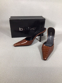 CLOSET SALE - NEW in box brown leather Bebe mules