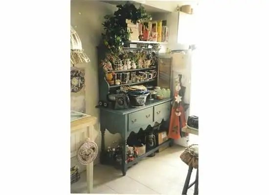 ANTIQUE VICTORIAN HUTCH & LAMP SHADE...7 photos to view in Hutches & Display Cabinets in Windsor Region - Image 5