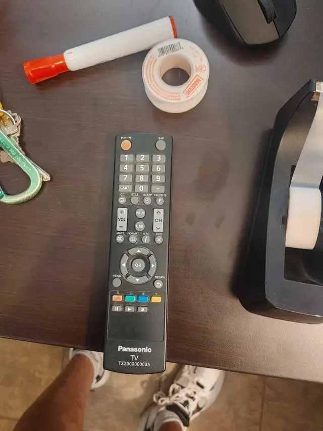 42" TV in good working condition in TVs in Ottawa - Image 4