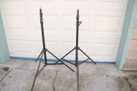 Two heavy duty light stand for strobes