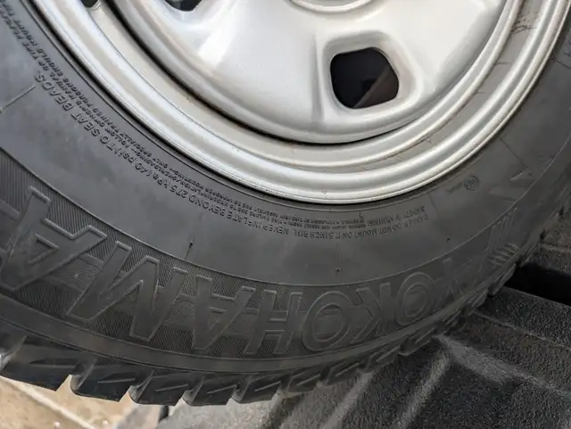 265 70R/17 YOKOHAMA WINTER TIRES in Tires & Rims in City of Toronto - Image 5