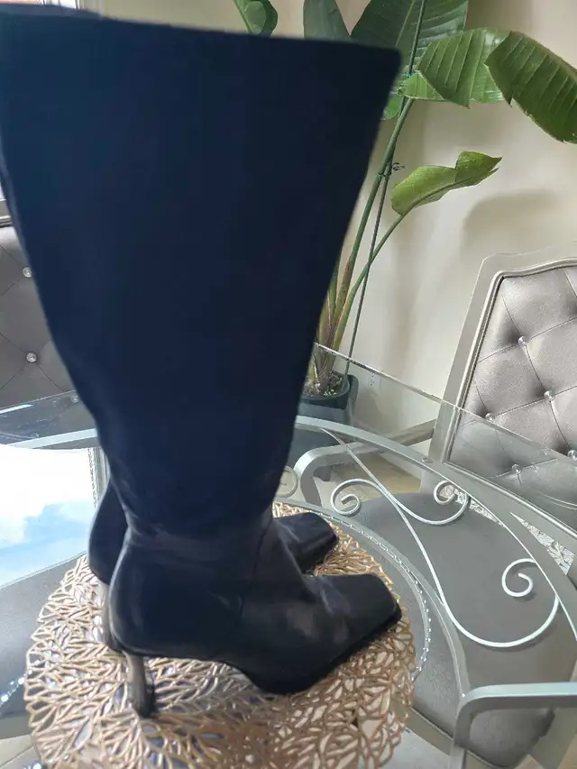 Women's boots , 38 size (EUR) genuine leather, suede, Italy  in Women's - Shoes in Barrie - Image 3