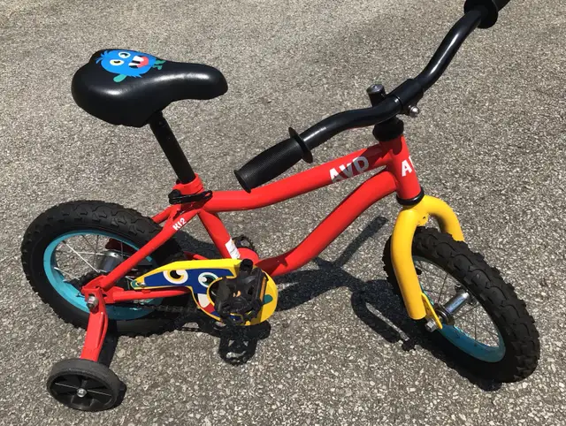 Vélo AVP pour enfant in Kids in Laval / North Shore - Image 3