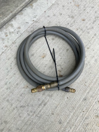8 ft Natural Gas/Propane hose.