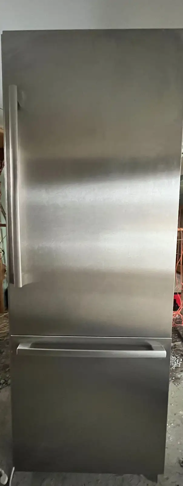 Bosch fridge in Refrigerators in City of Montréal - Image 5