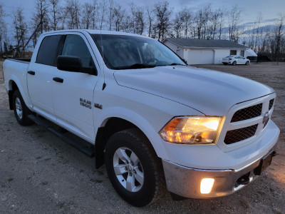 2017 Ram 1500 Outdoorsman, just 91000km