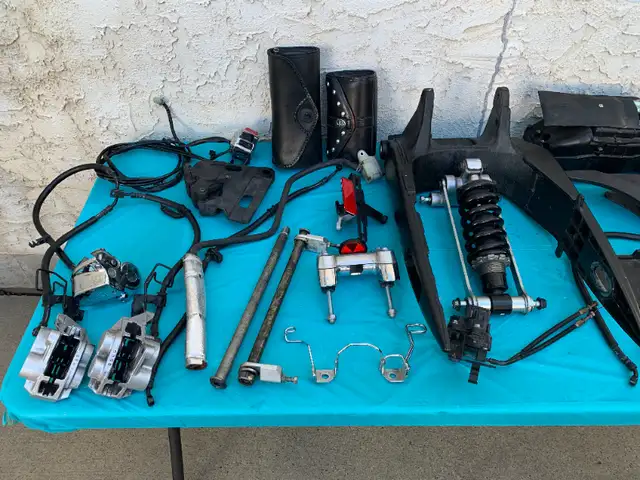 Yamaha Stratoliner / Roadliner parts in Motorcycle Parts & Accessories in Edmonton - Image 4