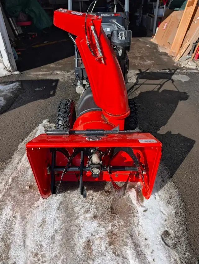 Souffleuse ariens deluxe 24 (2019) in Snowblowers in Lévis - Image 5