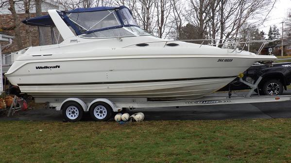 2000 Wellcraft 2600 Martinique in Powerboats & Motorboats in City of Halifax