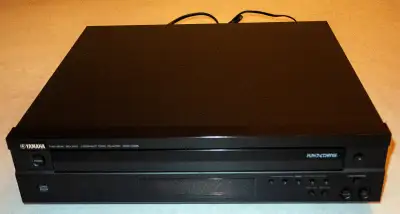 Yamaha  CDC-585 5 CD Player, View more