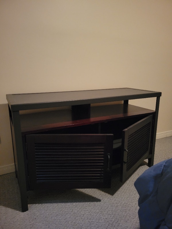TV STAND General Electronics Woodstock Kijiji