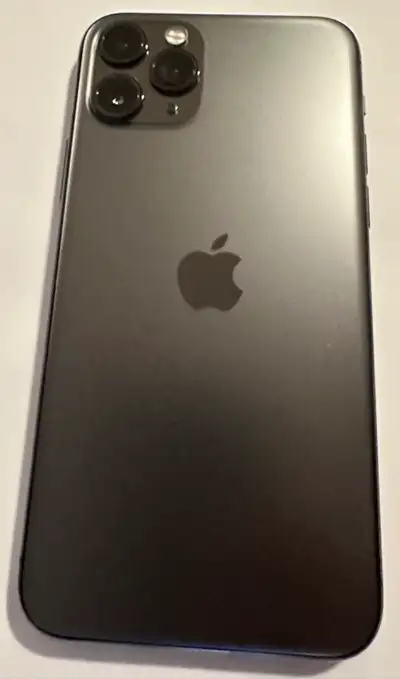 iPhone 11 pro 256GB, unlocked. Good condition. Pickup at 1255 The Queensway, Etobicoke Contact here...