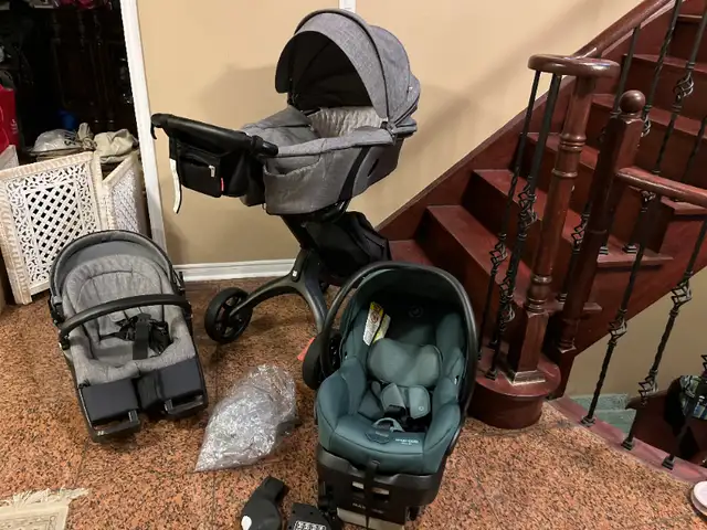 Stokke stroller V6 with bassinet . (car seat extra cash) in Strollers, Carriers & Car Seats in Markham / York Region - Image 6