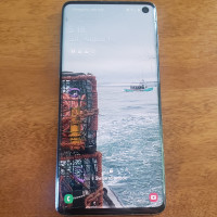 Galaxy s10 cell phone