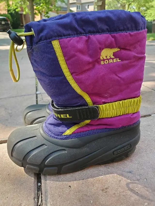 Sorel Winter Boots in Kids & Youth in Mississauga / Peel Region - Image 4