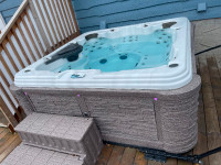 6 man hot tub