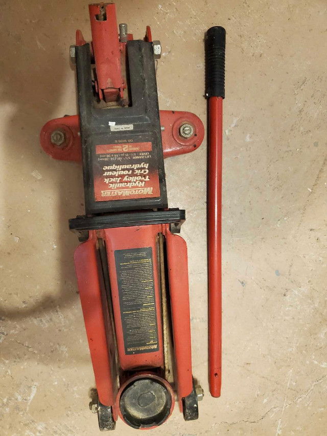 2 ton Vehicle jack in Other in London