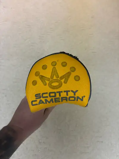 Scotty Cameron RH 34” putter - centre shafted , View more