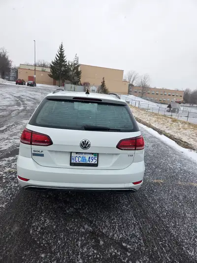 2018 Golf Sportwagen for sale, excellent condition. Recently refurbished with new battery, starter a...