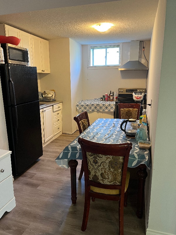 2 Bdrm w Separate Entrance East Gwillimbury Long Term Rentals