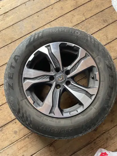 Selling a set of OEM Honda CR-V alloy rims with tires. Rims are in mint condition—no bends, cracks,...