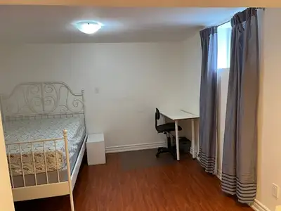PRIVATE BEDROOM WITH ENSUITE WASHROOM FOR RENT – SCARBOROUGH Large and comfortable private bedroom a...
