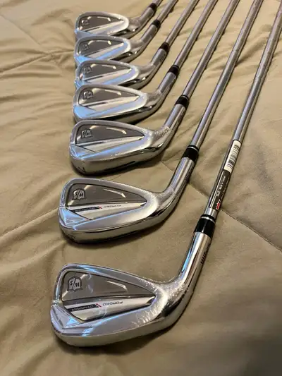 Wilson Staff DYNAPWR Forged 5-PW GW Iron Set LH, View more