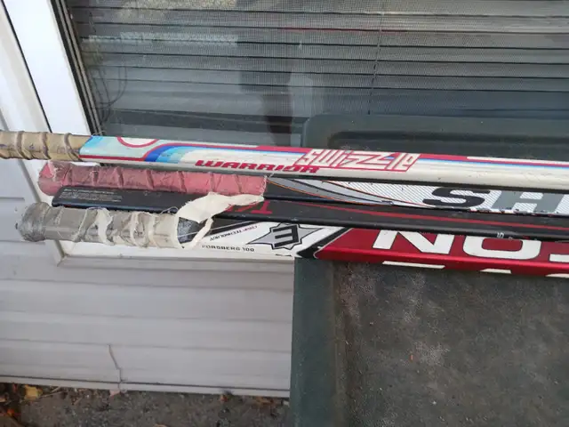 assorted sherwood hockey sticks for sale in Hockey in Markham / York Region - Image 6