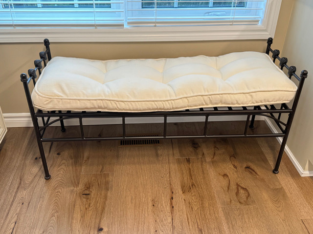 Like New - Black Metal Bench with Cushion in Other in Oshawa / Durham Region - Image 4