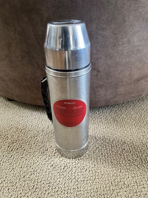 Unbreakable Stainless Steel Uno-Vac Thermos in Fishing, Camping & Outdoors in Calgary - Image 2