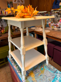 Solid Maple Vilas 3-Shelf Side Table