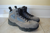Womens Hiking Boots Size 8 Nike