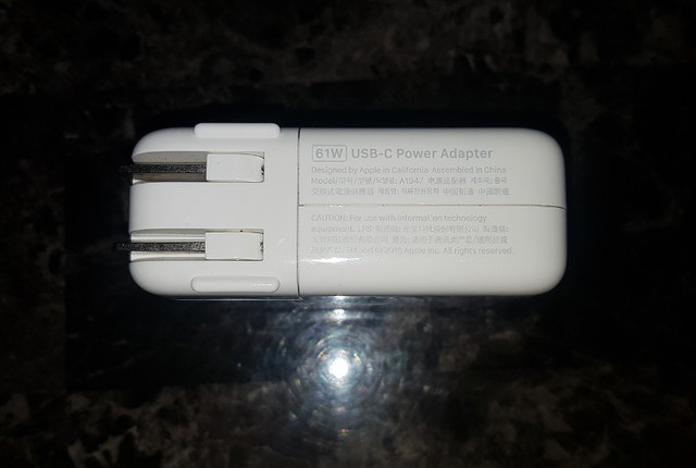 Genuine Apple 61W USB-C Power Adapter for MacBook Pro Charger in Laptop Accessories in Delta/Surrey/Langley - Image 2
