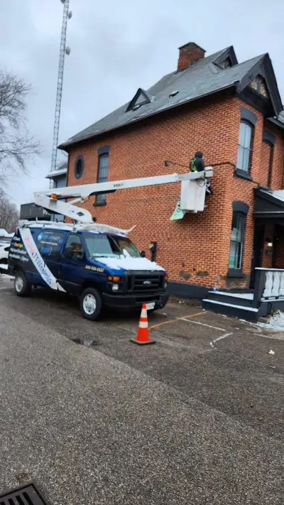 Old bucket truck, well maintained, everything works. Needs body work. Great for putting up lights, t...