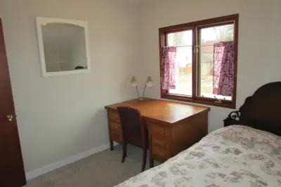 RM 4 Rent, Central Location, 5 Min Walk2Bus Stop, 15min 2 D Town Two Beautiful, fully furnished sun...