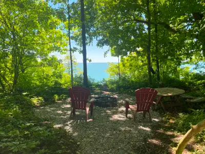 Lake View Getaway just a hour drive from london!, View more